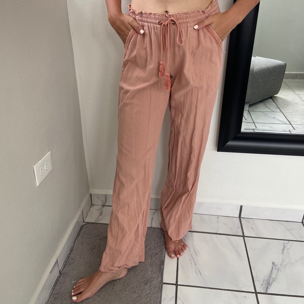 Peachy Panta ✨OPEN FOR OFFERS✨